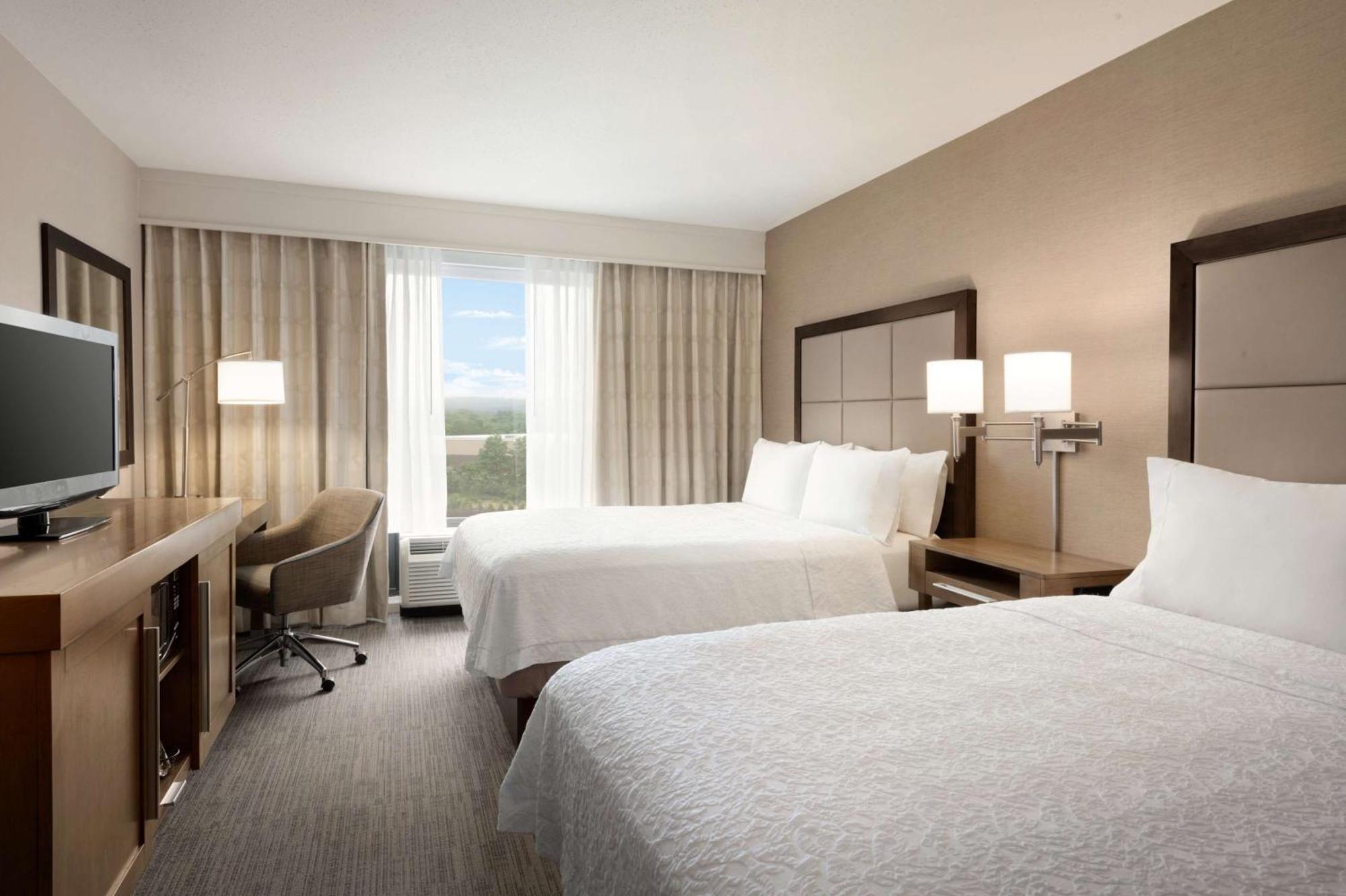 Hampton Inn Long Island-Brookhaven Farmingville Bagian luar foto