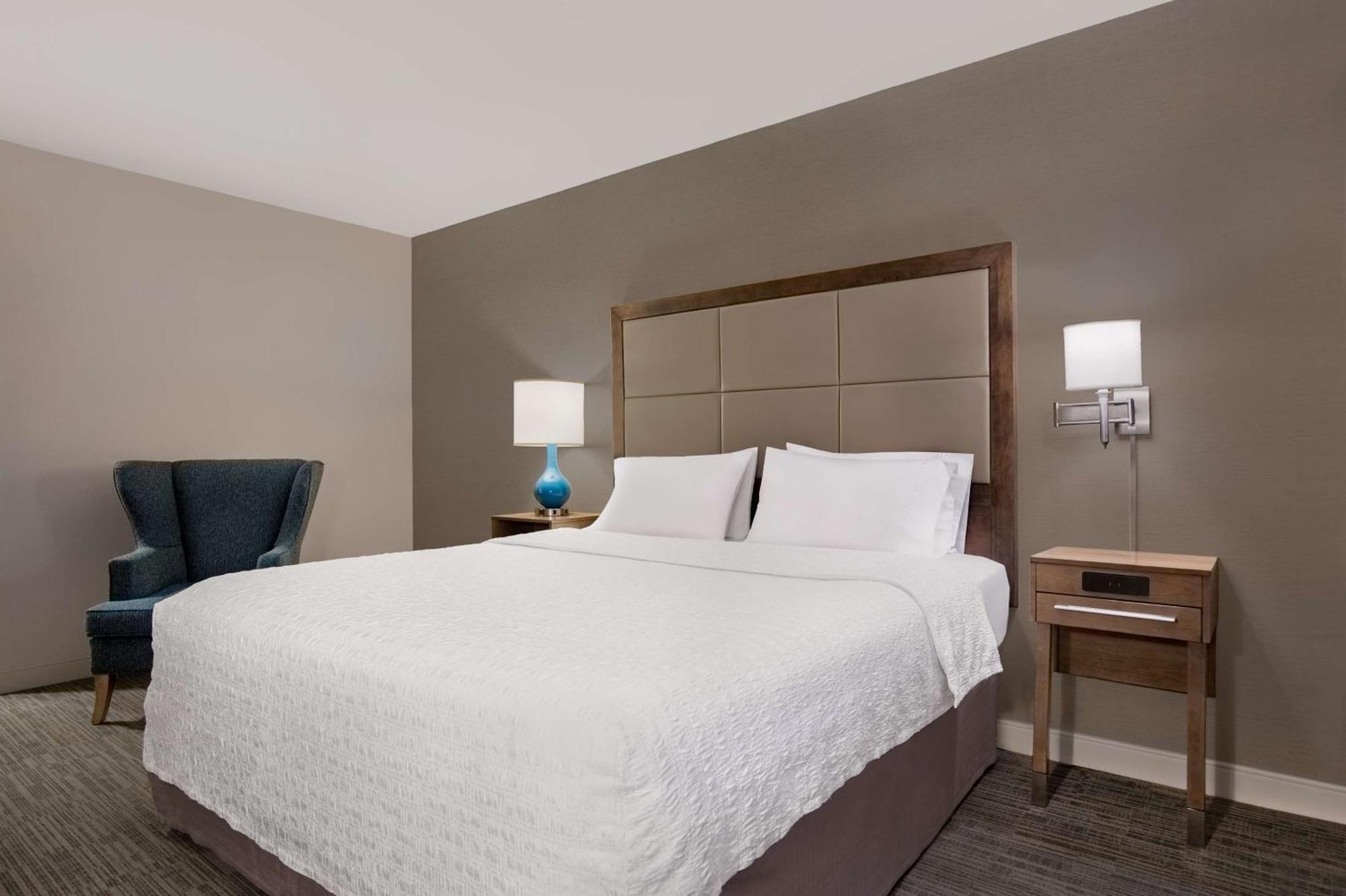 Hampton Inn Long Island-Brookhaven Farmingville Bagian luar foto