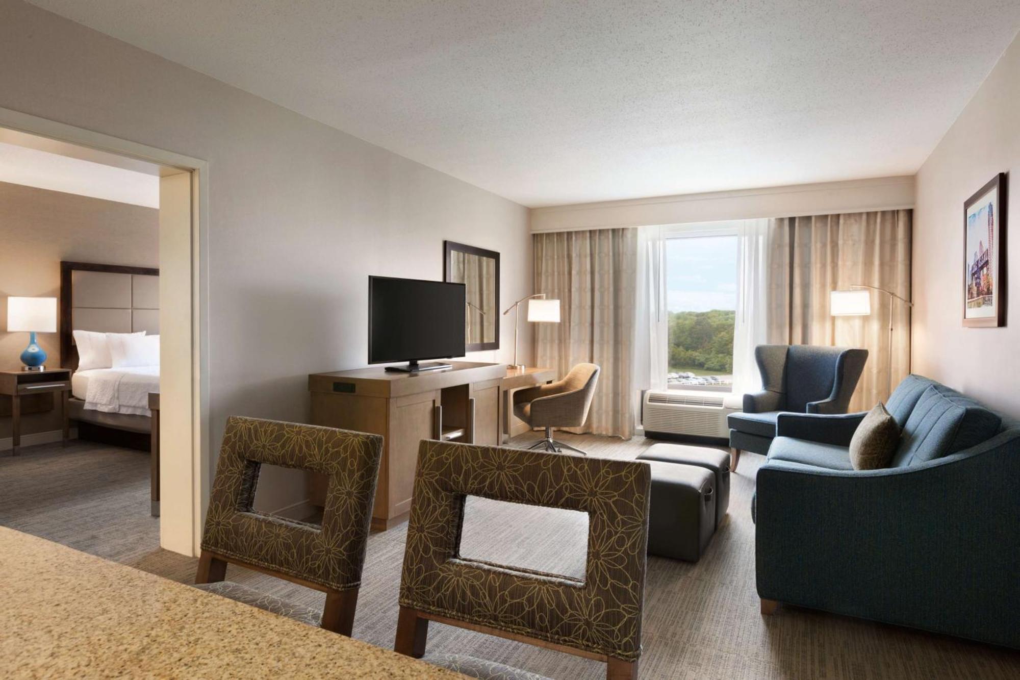 Hampton Inn Long Island-Brookhaven Farmingville Bagian luar foto