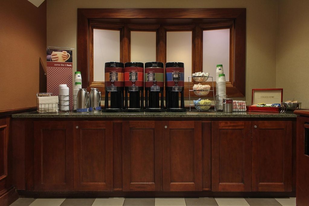 Hampton Inn Long Island-Brookhaven Farmingville Restoran foto