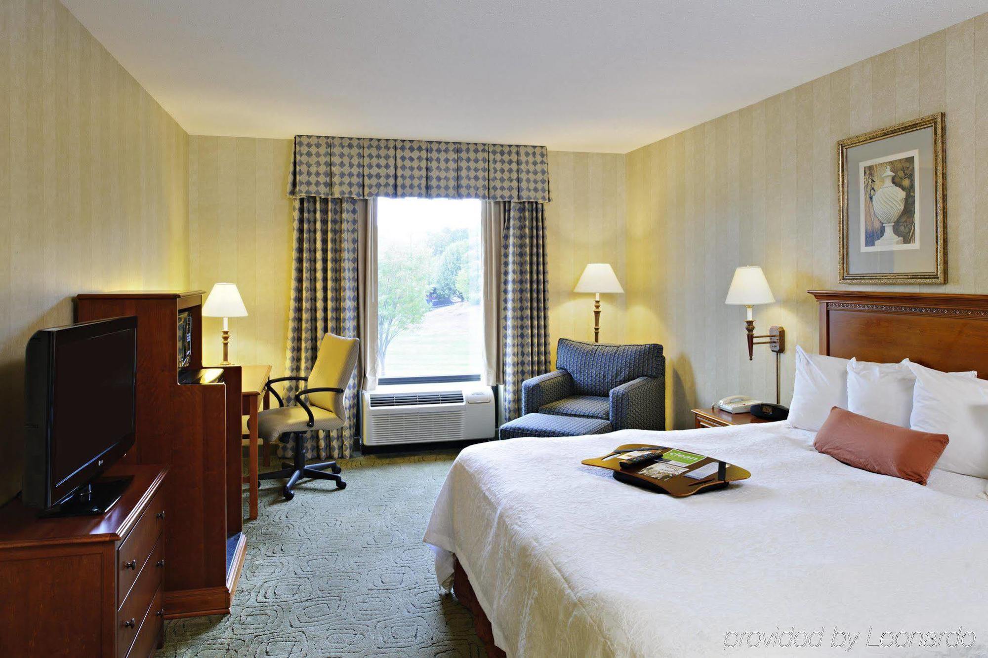 Hampton Inn Long Island-Brookhaven Farmingville Bagian luar foto