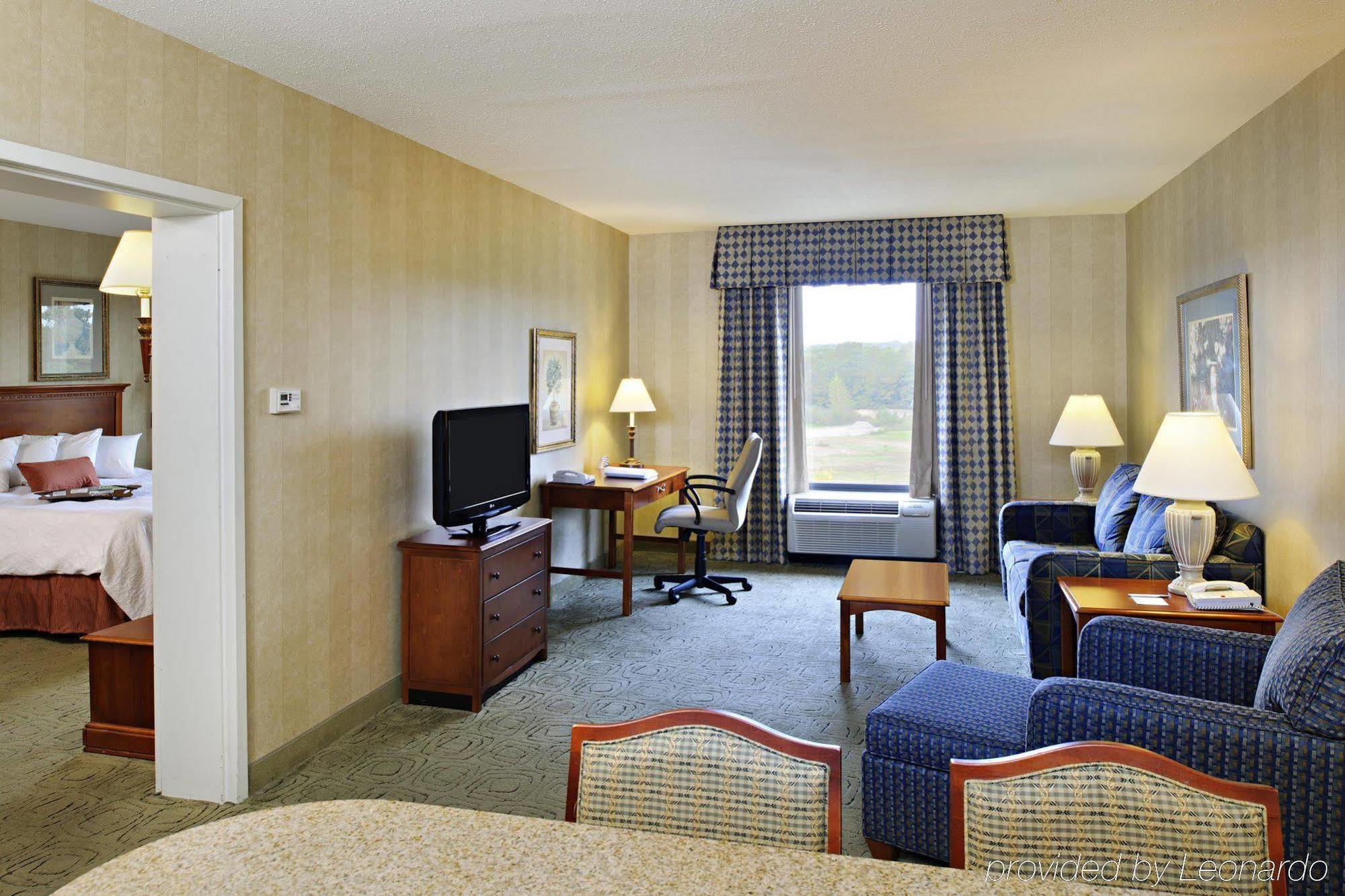 Hampton Inn Long Island-Brookhaven Farmingville Bagian luar foto